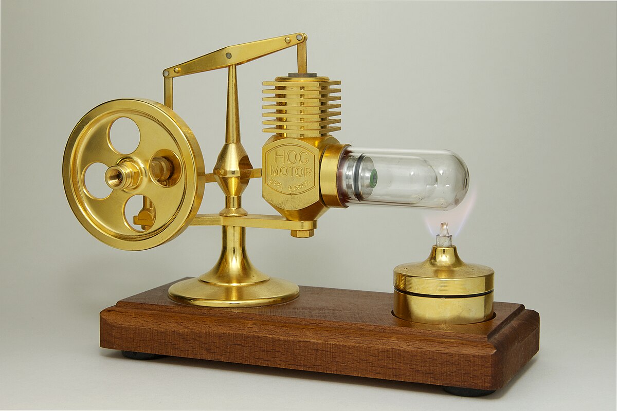 Stirling-Engine-Energy-Revolution-and-Sustainable-Innovation Science Decor
