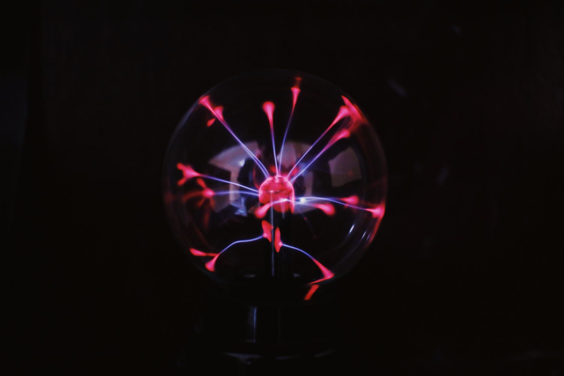 Plasma Tube Lamp: How to Decorate Your Room with It