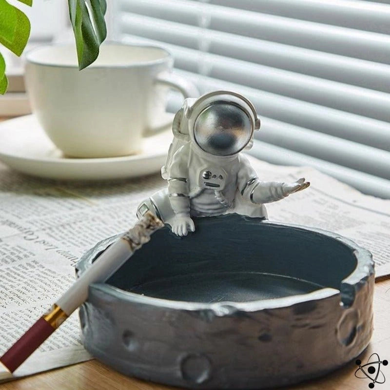 Astronaut Ashtrays Science Decor