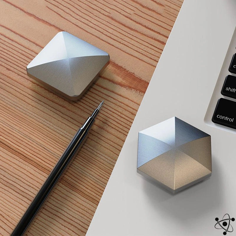 Metal Flipo Flip Science Decor