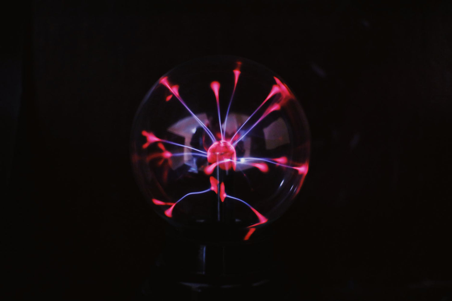 Plasma Tube Lamp: How to Decorate Your Room with It