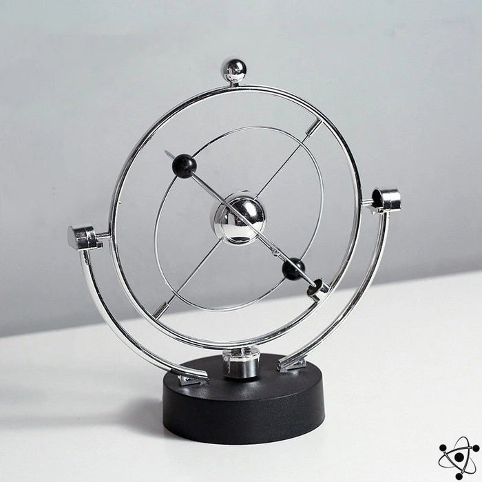 Newton's Cradle | Science Decor